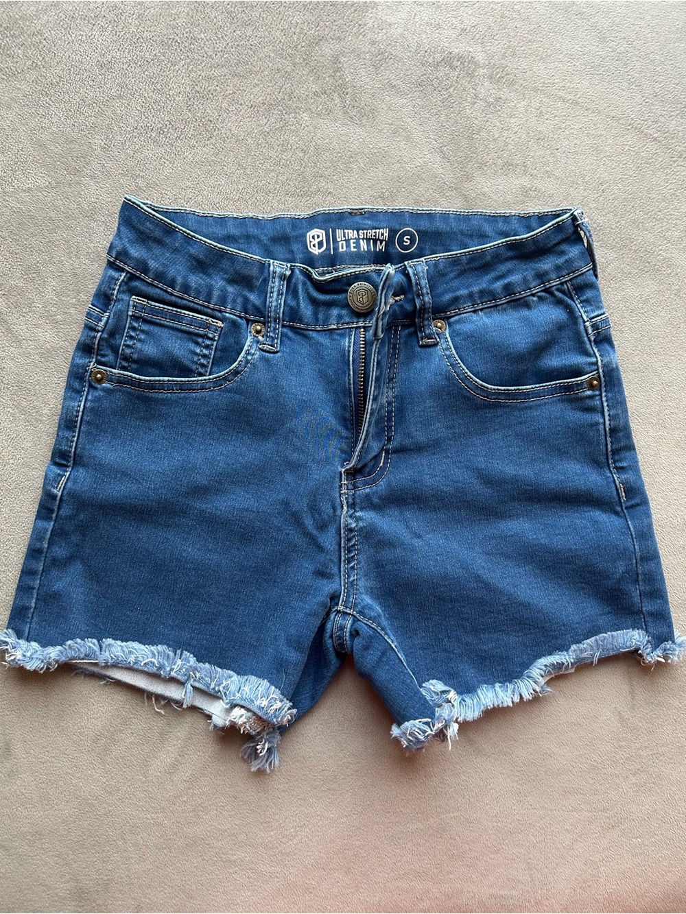 Born Primitive FLEX stretchy jean shorts